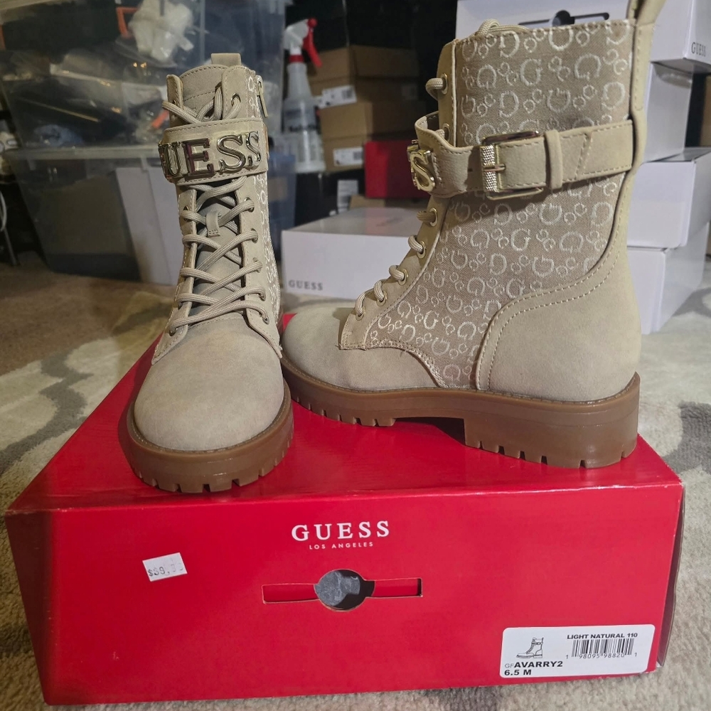 GUESS Avarry Logo Utility Booties Size 6.5 w/ Box - New With Tags